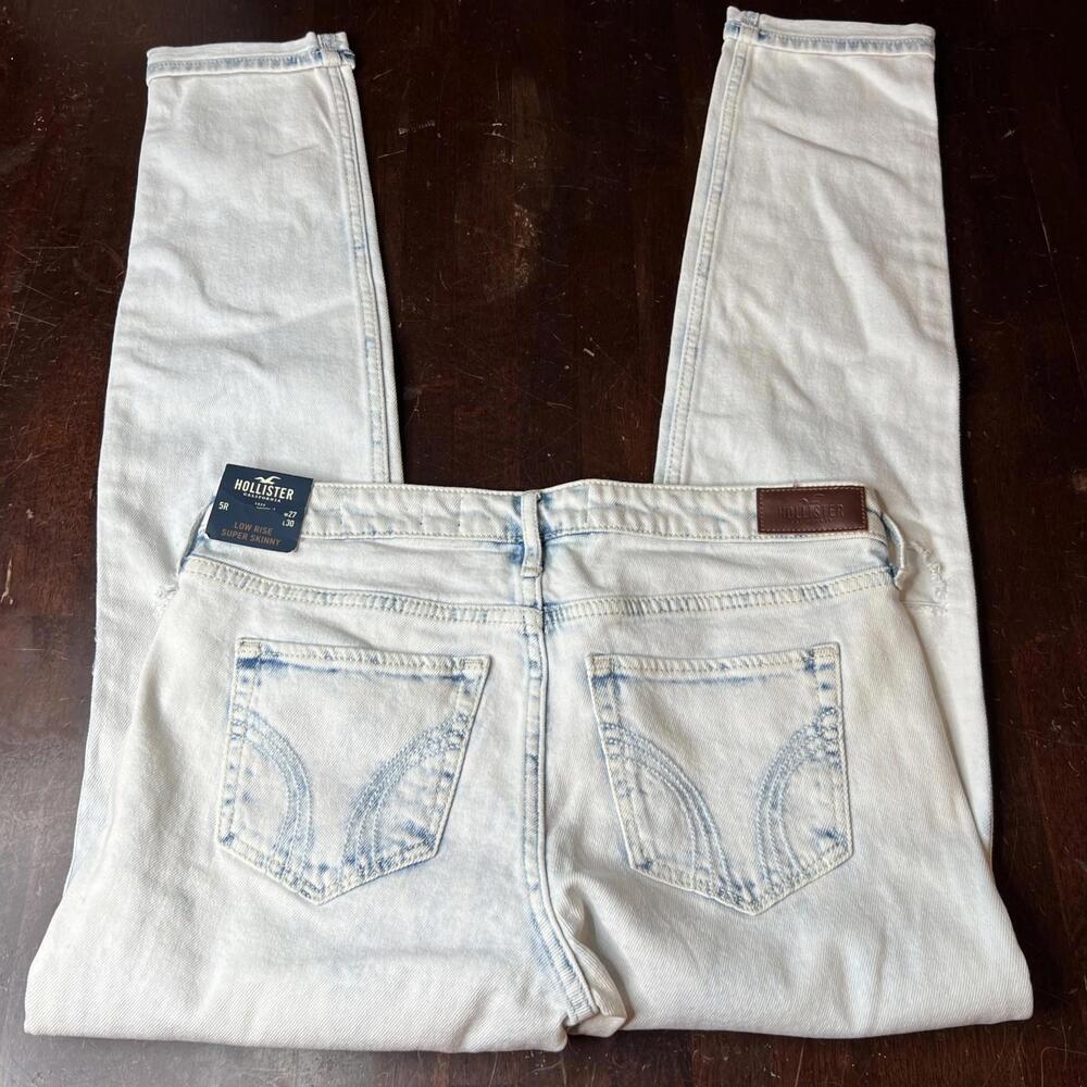 Hollister Low Rise Super Skinny Distressed Light Stretch Jeans 5-Pocket W27 L30